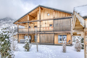 Grand chalet récent avec Jacuzzi, ski au pied